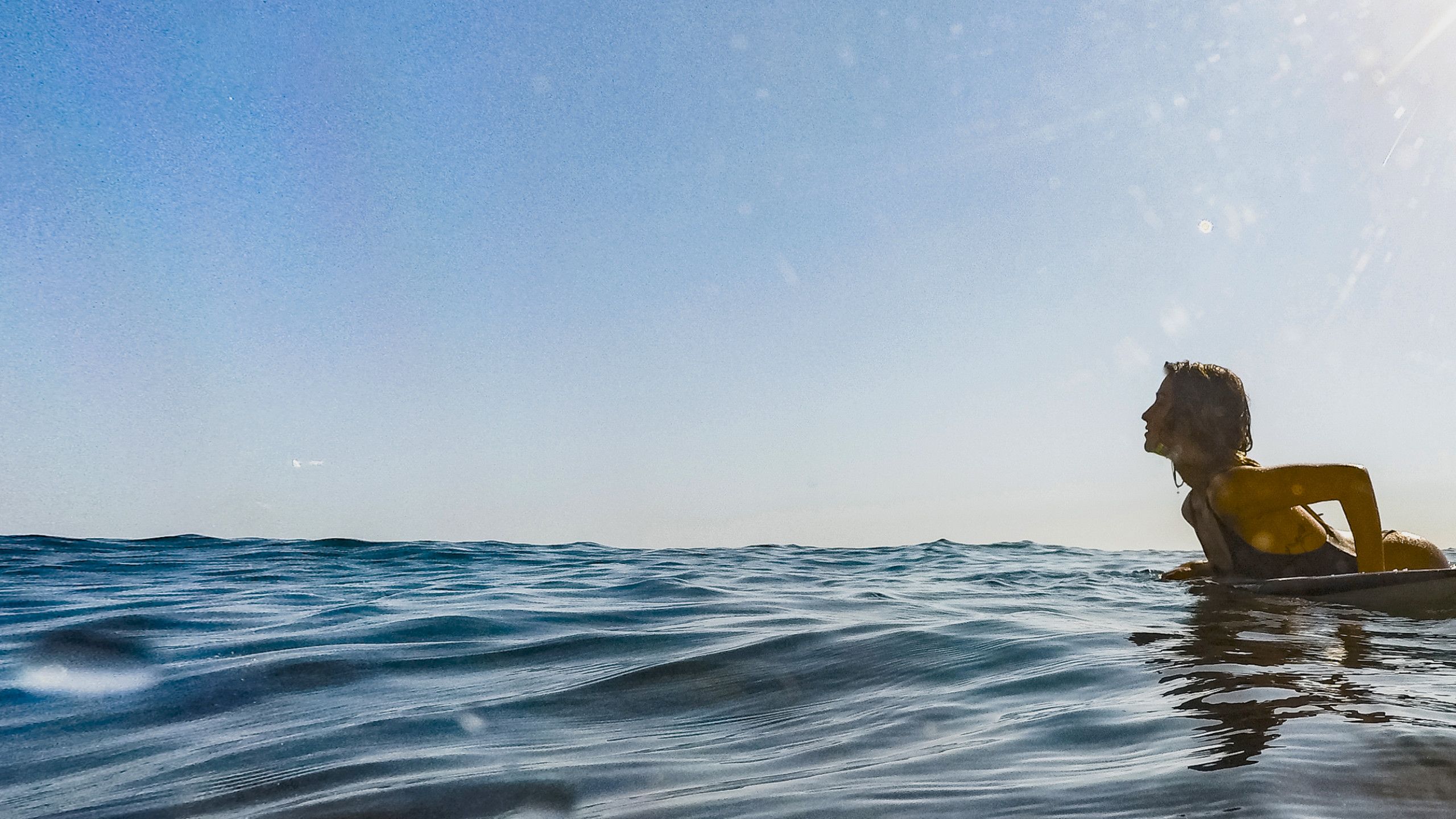 un bagno al mare di fronte al Lido di Venezia